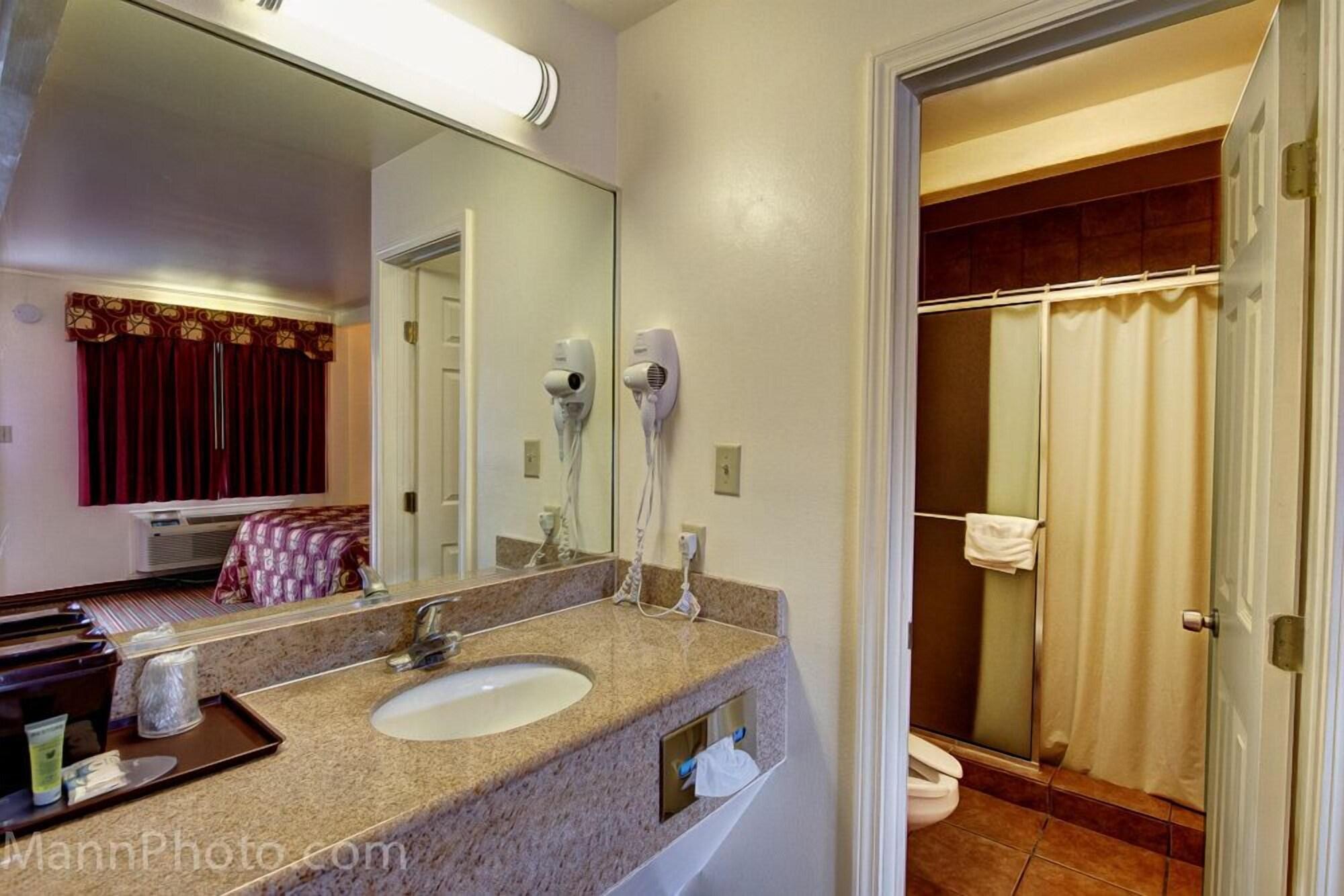 Whispering Palms Inn Del Rio Luaran gambar
