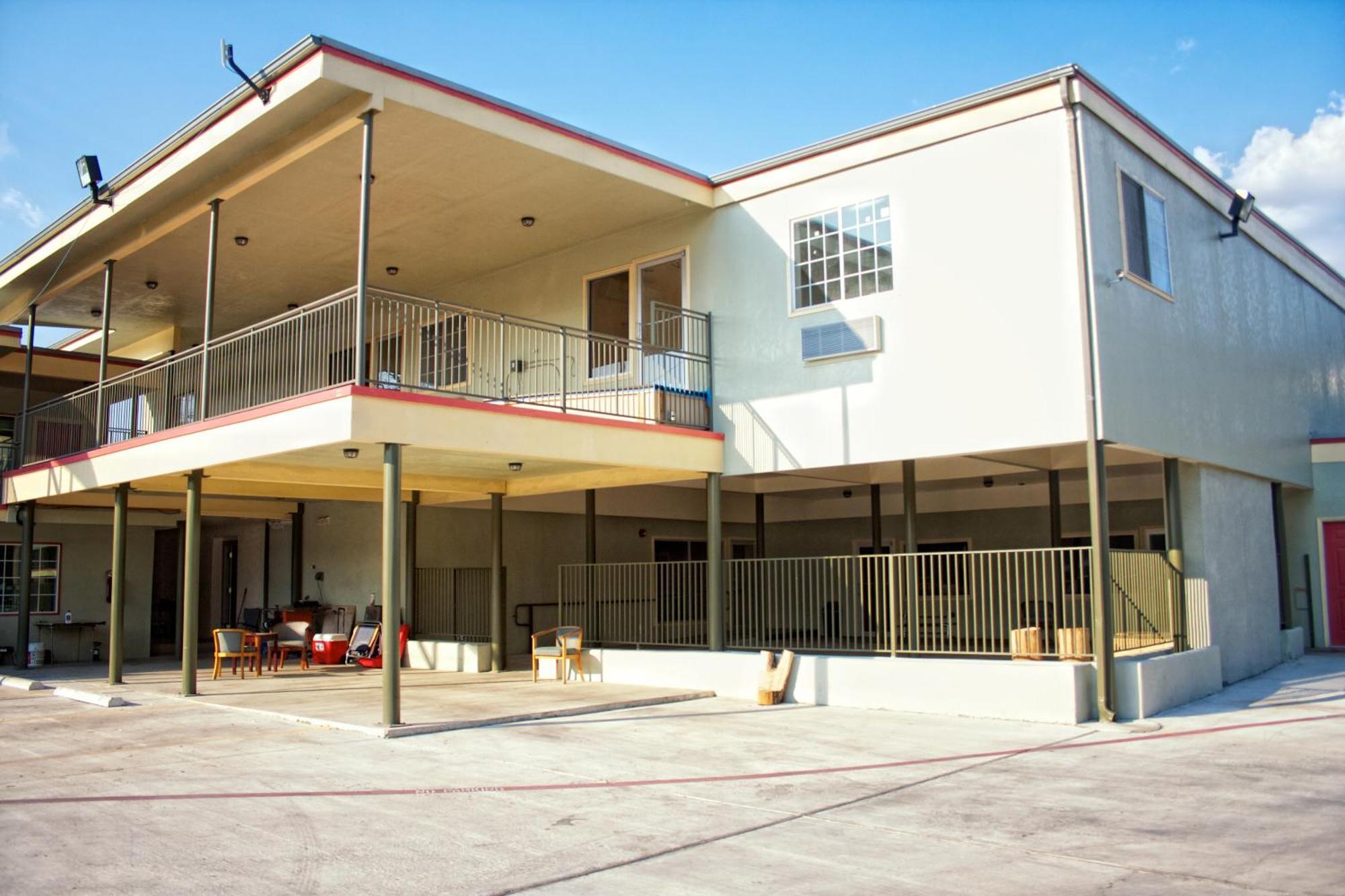 Whispering Palms Inn Del Rio Luaran gambar