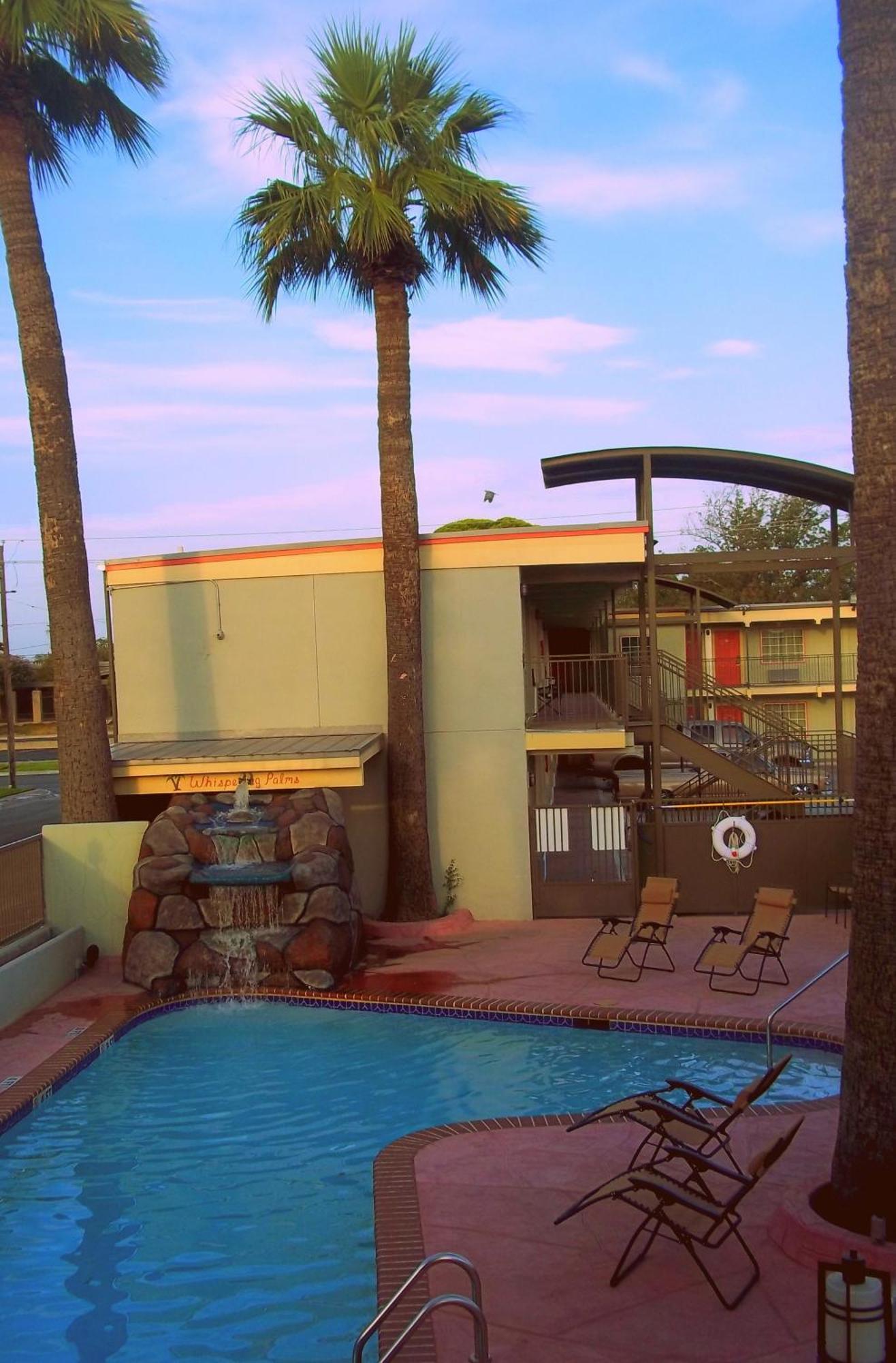 Whispering Palms Inn Del Rio Luaran gambar