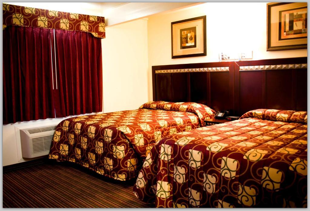Whispering Palms Inn Del Rio Bilik gambar