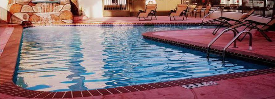 Whispering Palms Inn Del Rio Luaran gambar